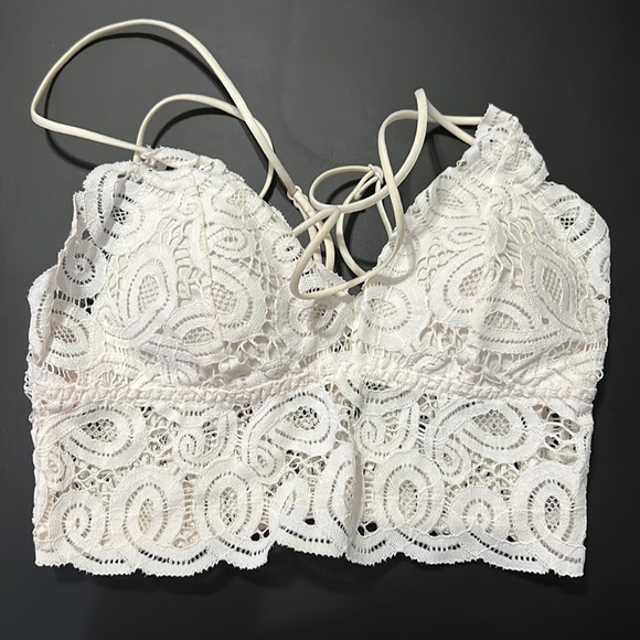 Strappy top - Picture 3 of 4